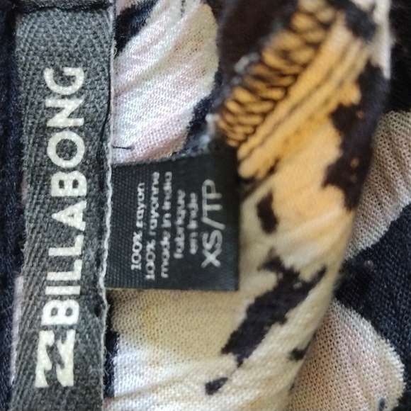 Billabong Black and White Patterned Dress - Picture 2 of 4